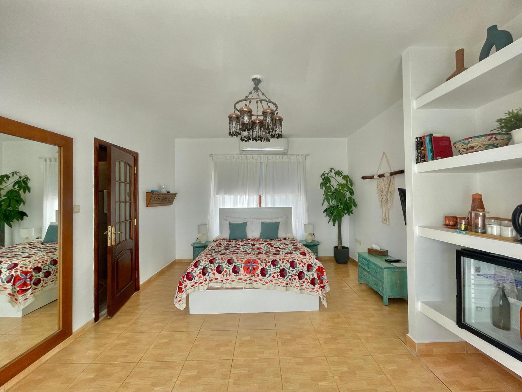 The Precious Guesthouse Sweimeh Εξωτερικό φωτογραφία